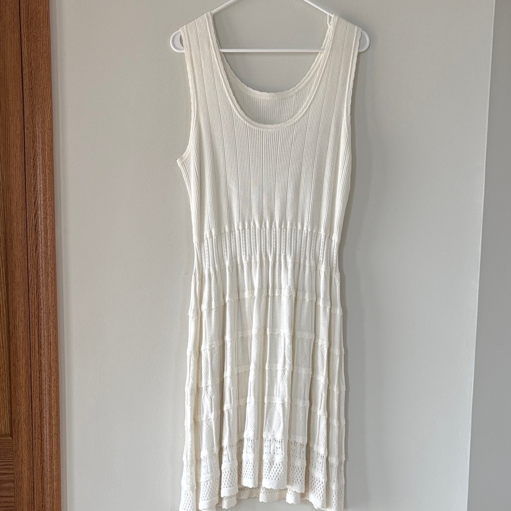 Chic Ivory Sleeveless Midi Dress